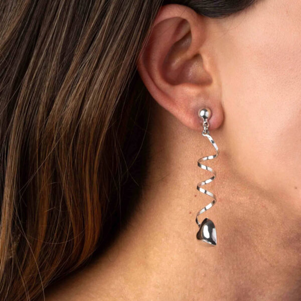 Aretes resorte con corazón de plata - Imagen 4